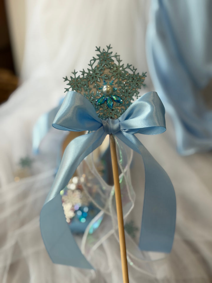 Frost &amp; Sparkle: Pointe Shoe &amp; Wand Decorating Workshop