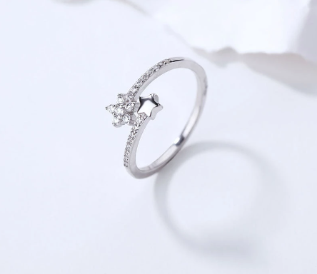 Resizable Silver Star Ring - The Stage Shop
